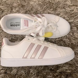 Brand new ADIDAS Cloudfoam sneakers.